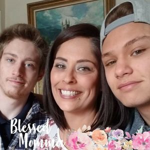 Meet your Posher, Eva